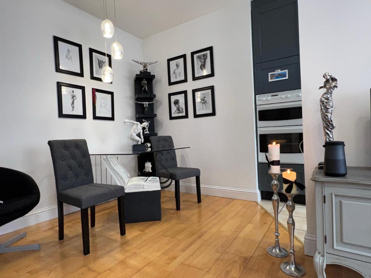 Lovely Apartment In Cork Exterior photo